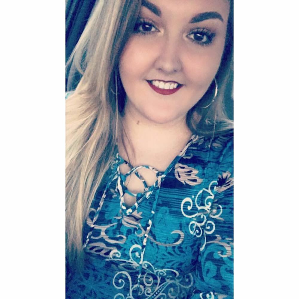 Meet your Posher, Hannah